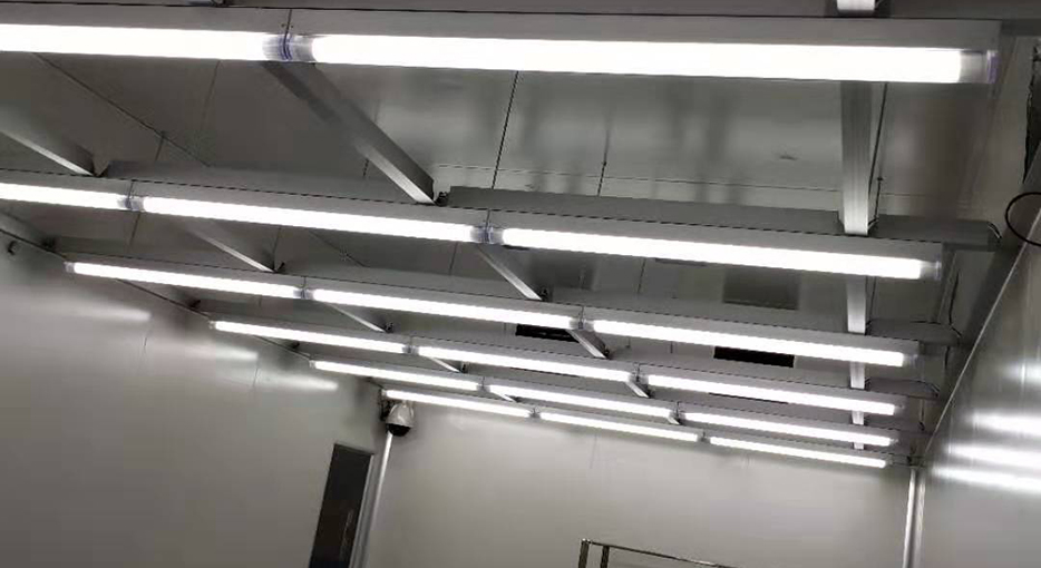 改造中的潔凈車間