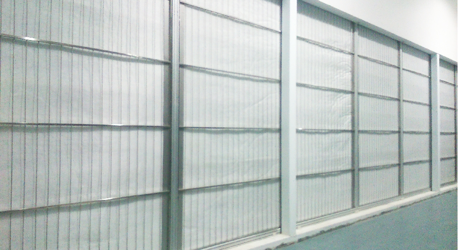 德淮半導體新建車間 卷簾過濾器車間內(nèi)側(cè)（超大過濾面積，通風量穩(wěn)定可靠）